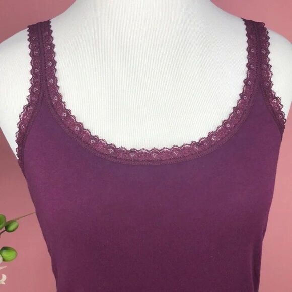 Victoria’s Secret Lace Accent Purple & Tan Scoop Neck Tank Tops - Picture 4 of 8